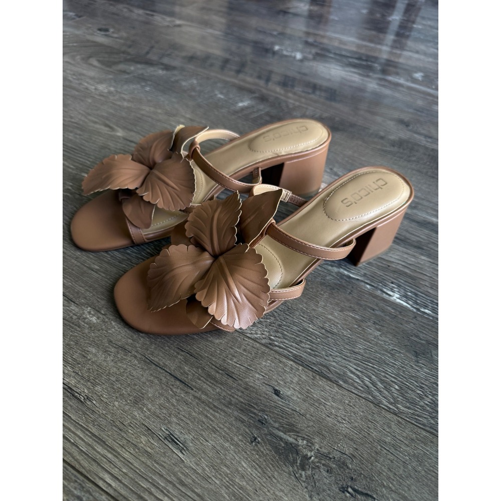 Chicos 9 Pia Leafy Block‎ Heel Tan Brown Slip On Mule Sandals Floral Appliqué - Picture 2 of 9